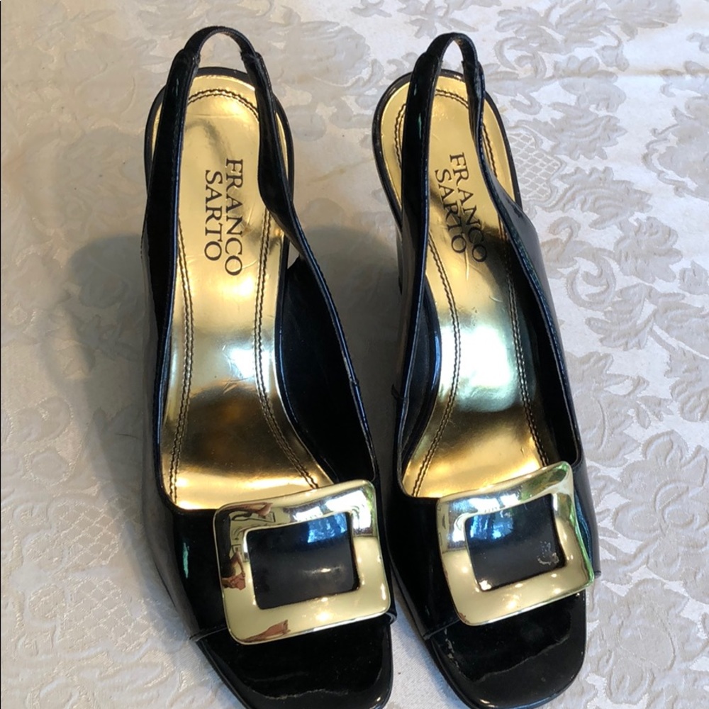 Women’s shoes
